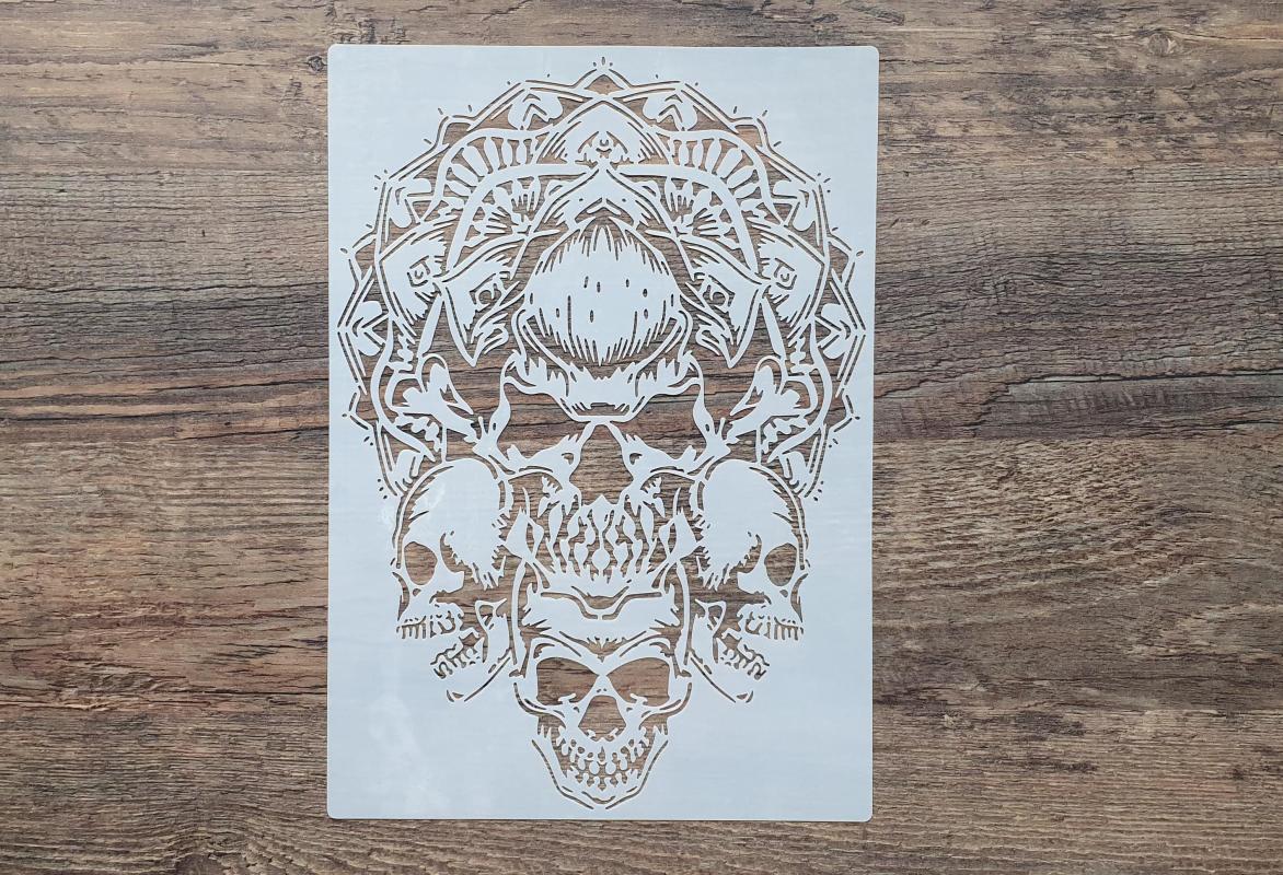 Schablone mit Totenkopf Collage DIN A 4