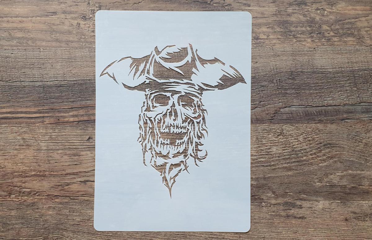 Schablone mit Totenkopf Pirat DIN A 4
